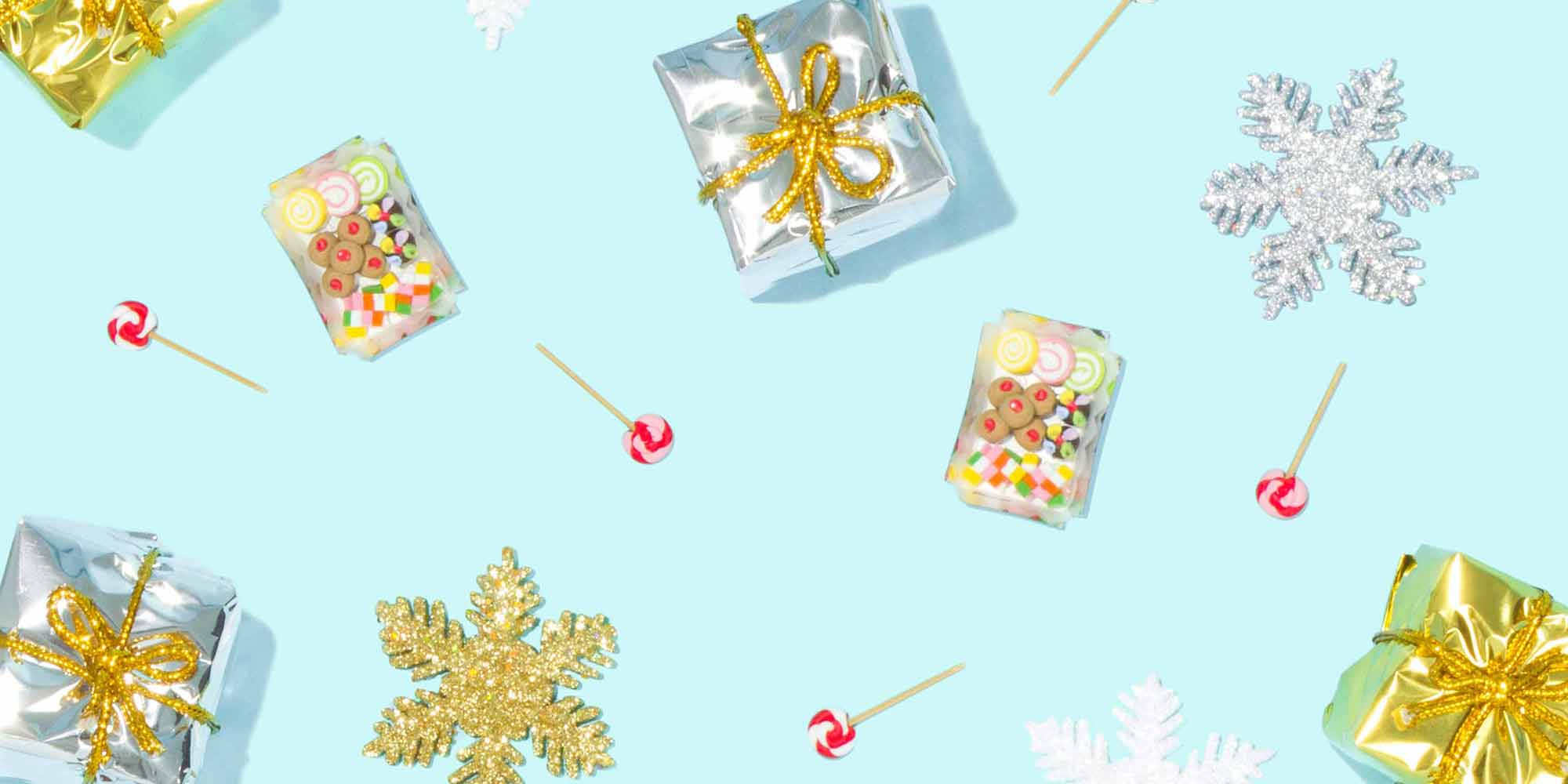 Christmas Decorations and Presents Christmas Decorations and Presents